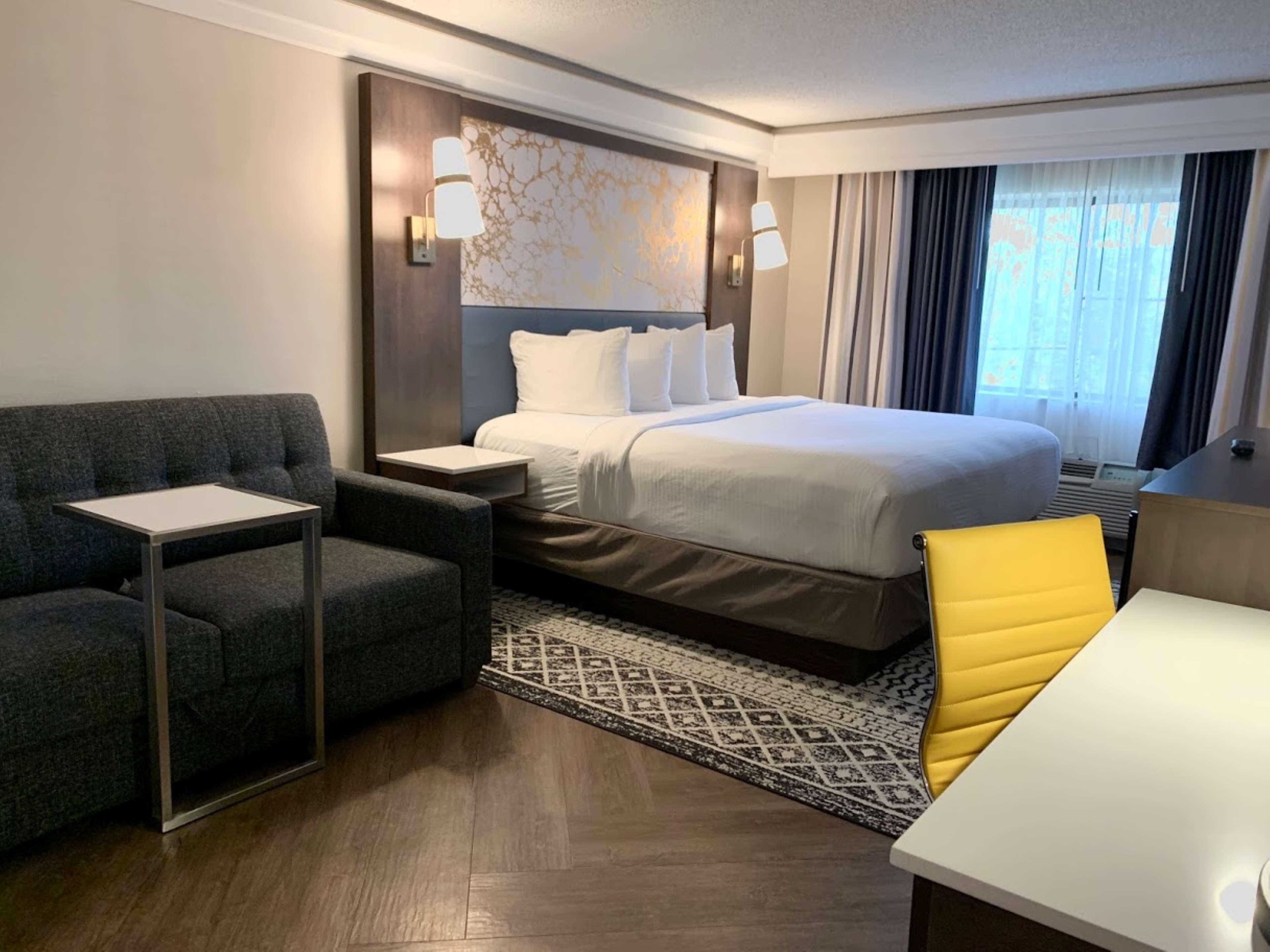 เบสต์ เวสเทิร์น พลัส เมอร์เรย์ ฮิล โฮเทล แอนด์ สวีท Hotel New Providence ภายนอก รูปภาพ