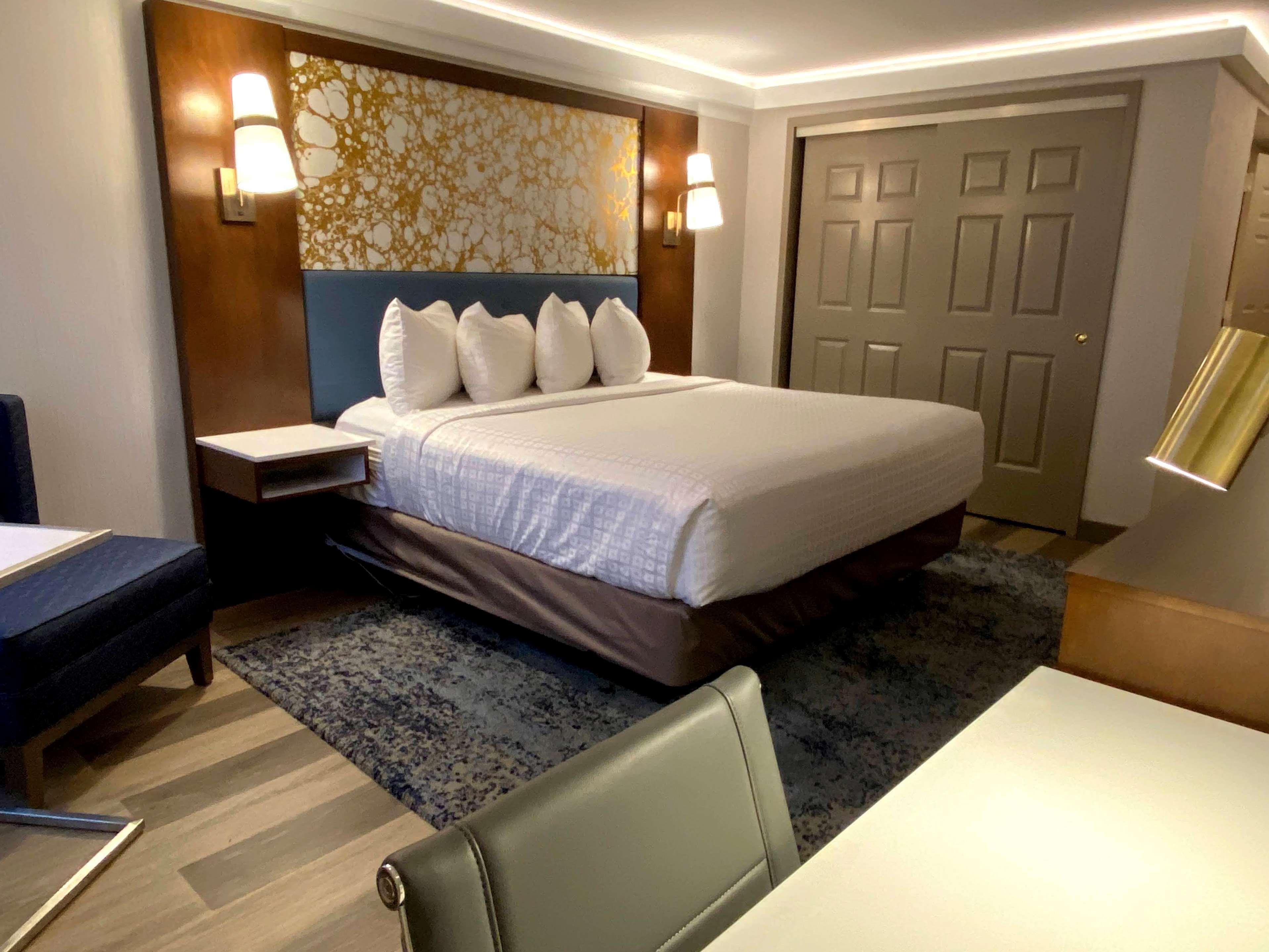 เบสต์ เวสเทิร์น พลัส เมอร์เรย์ ฮิล โฮเทล แอนด์ สวีท Hotel New Providence ภายนอก รูปภาพ